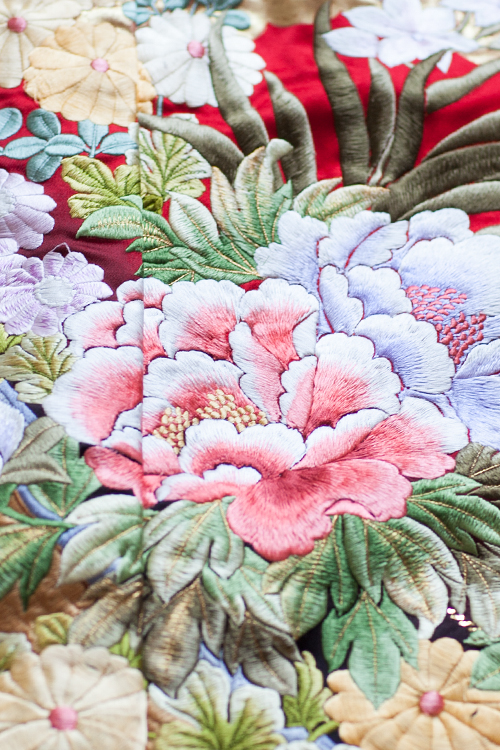 花嫁 正絹 色打掛レンタル 010049 赤 裾黒 桜 相良刺繍