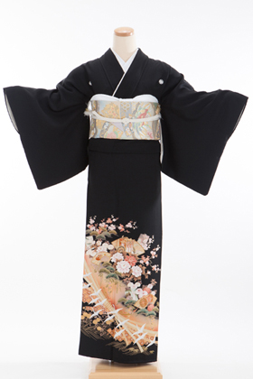 黒留袖　着物　結婚式　第一礼装　花　留袖　正絹　落款　扇　O1 黒留袖 着物 結婚式 第一礼装 花 留袖 正絹 落款 扇 O1 - SANDALCASA 日本