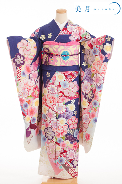 【美品✨】洗える着物　小振袖　二尺袖　山本寛斎　日本製　青みの鼠色　梅柄　L4 美品✨】洗える着物小振袖二尺袖山本寛斎日本製青みの鼠色梅柄L4