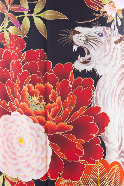 正絹・振袖レンタル【姉妹・友人向け】140274 平祐奈・黒地 虎に牡丹